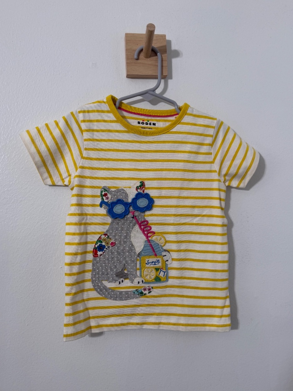 Mini Boden Yellow Stripe Kitty Appliqué Lift the Flap Cotton Graphic T-Shirt 4/5